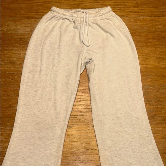 Aerie Cream Flare Wide Leg Pants - Picture 1 of 5